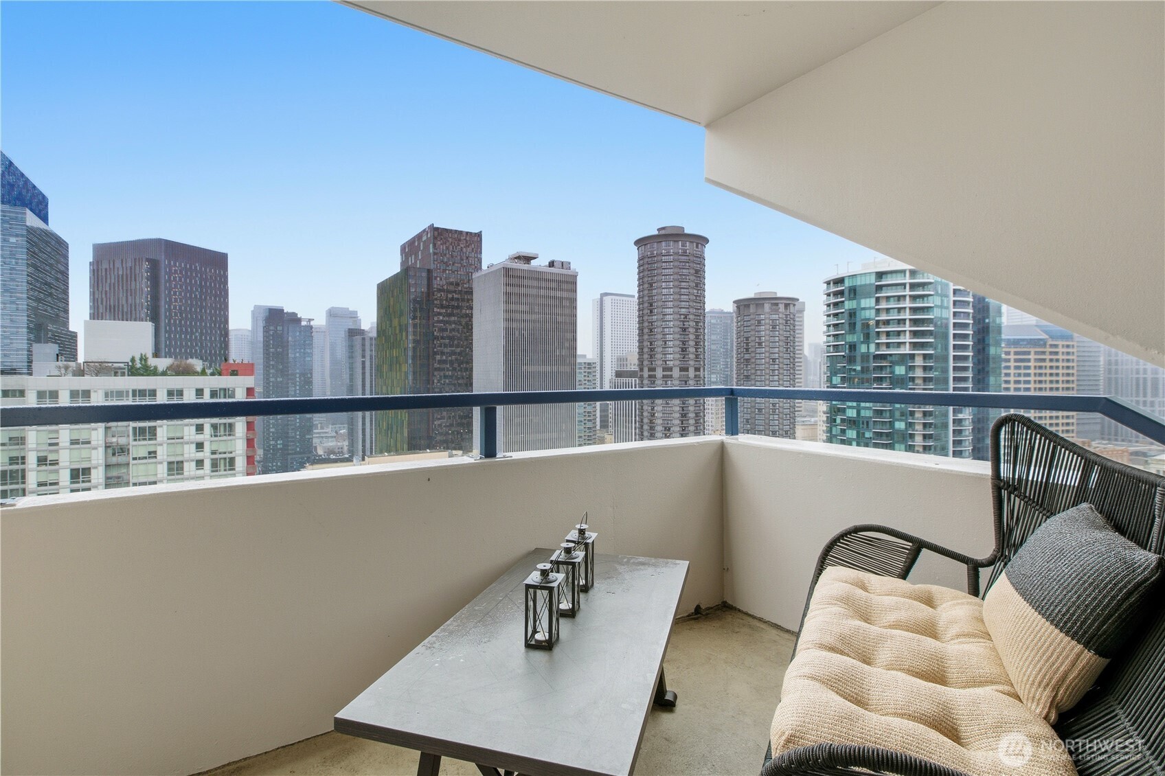 2100 3rd Avenue #2606, Seattle, WA 98121, photo 3 of 40