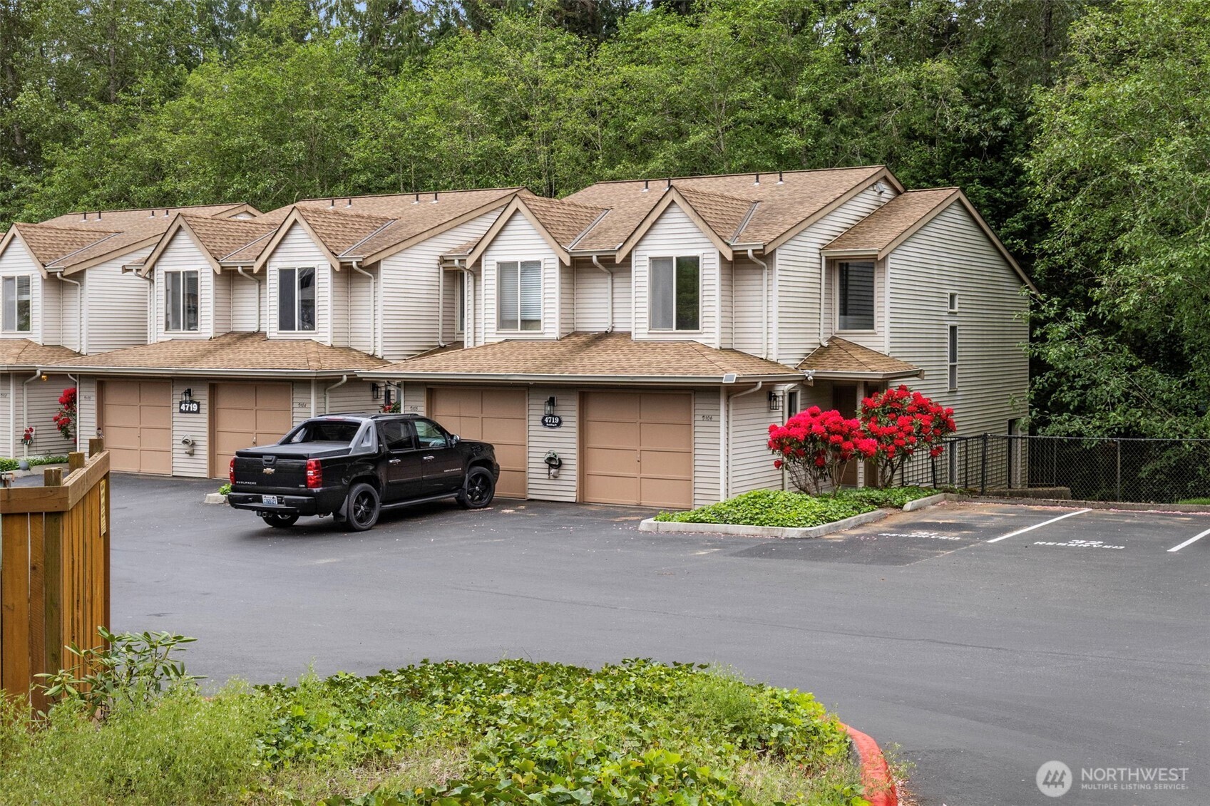 4719 NW Walgren Drive #106