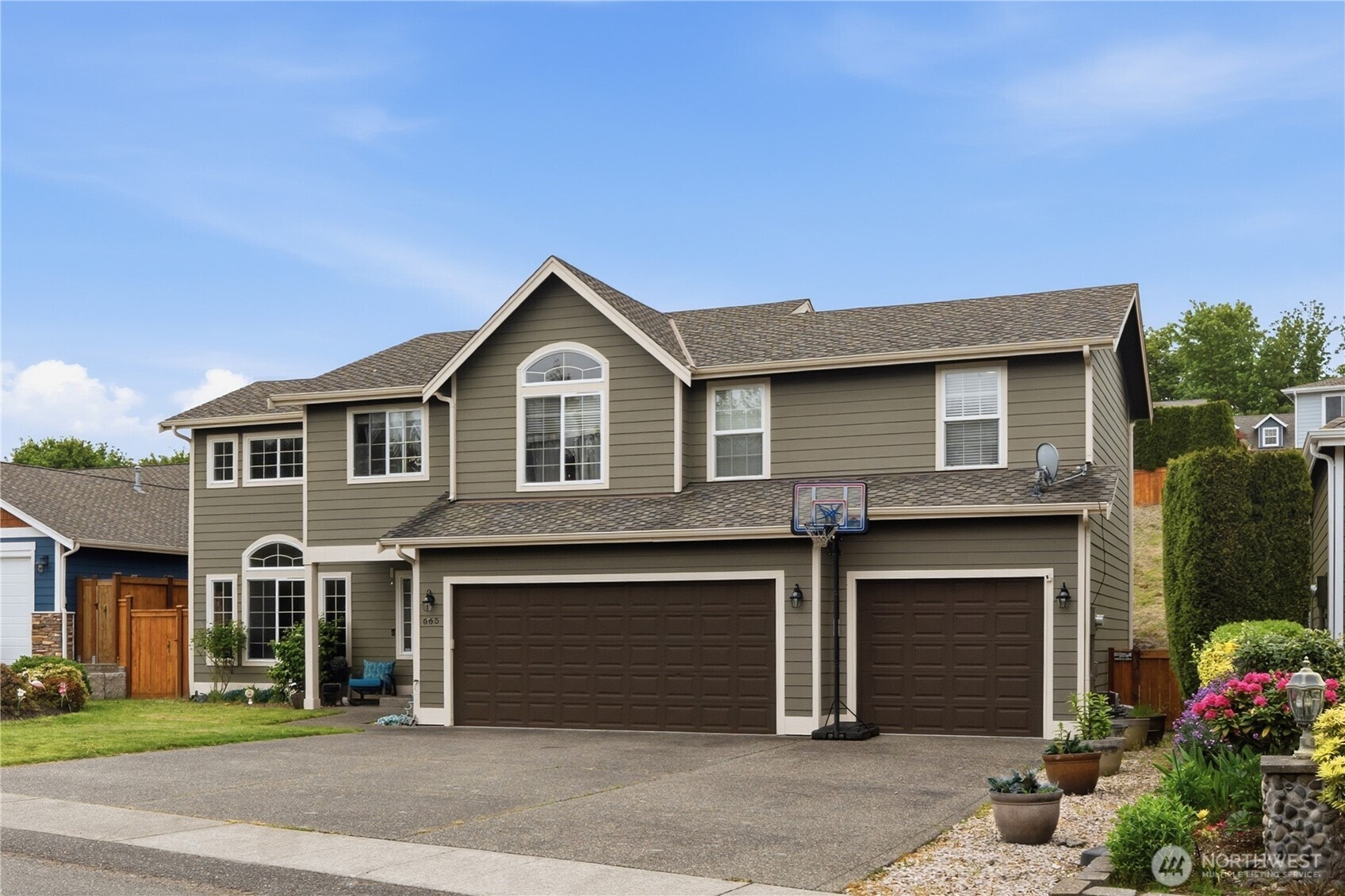 665 Tufts Avenue E, Port Orchard, WA 98366, photo 2 of 2