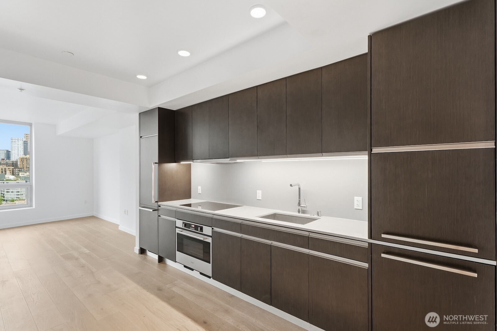 1808 Minor Avenue #2100, Seattle, WA 98101, photo 4 of 36