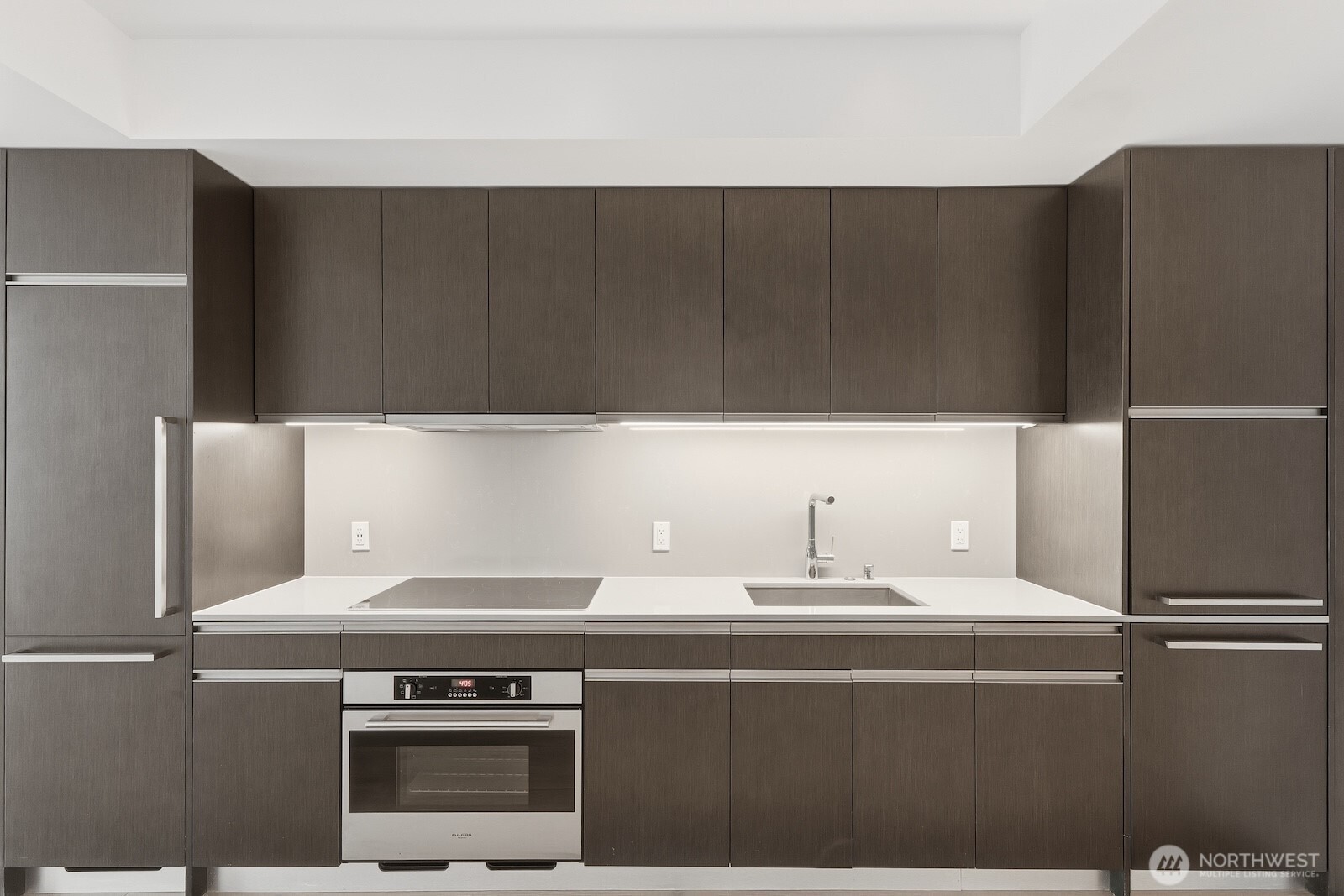 1808 Minor Avenue #2100, Seattle, WA 98101, photo 5 of 36