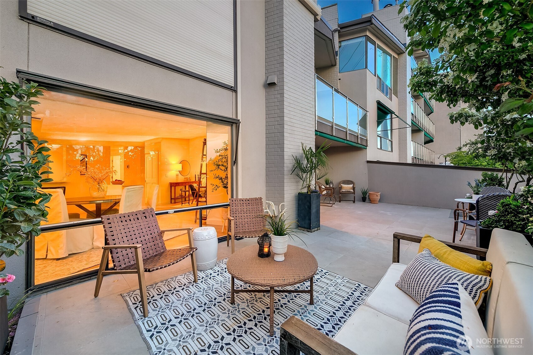 2728 Fairview Avenue E #102, Seattle, WA 98102, photo 4 of 34