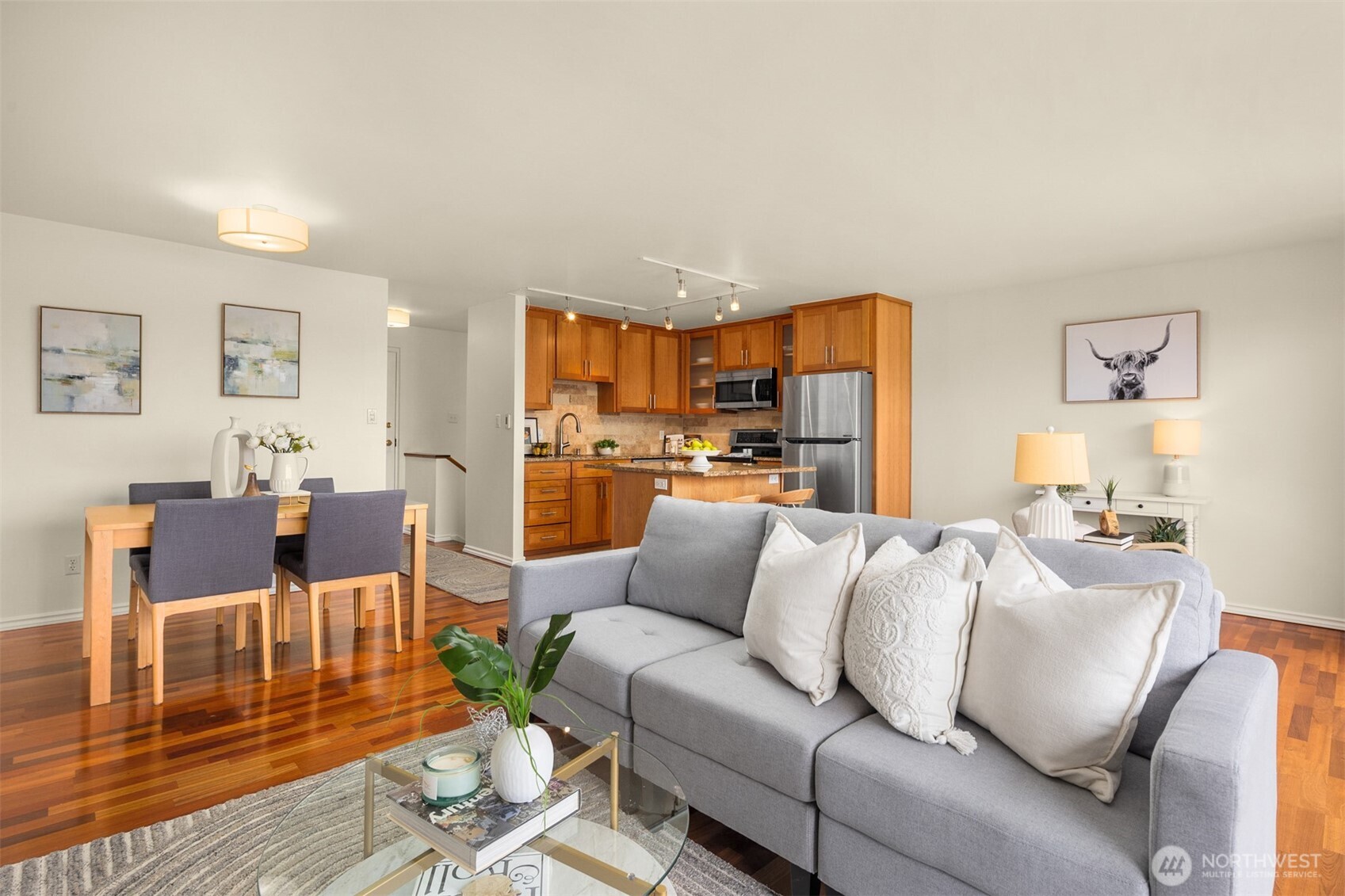 1001 Queen Anne Avenue N #303, Seattle, WA 98109, photo 4 of 25