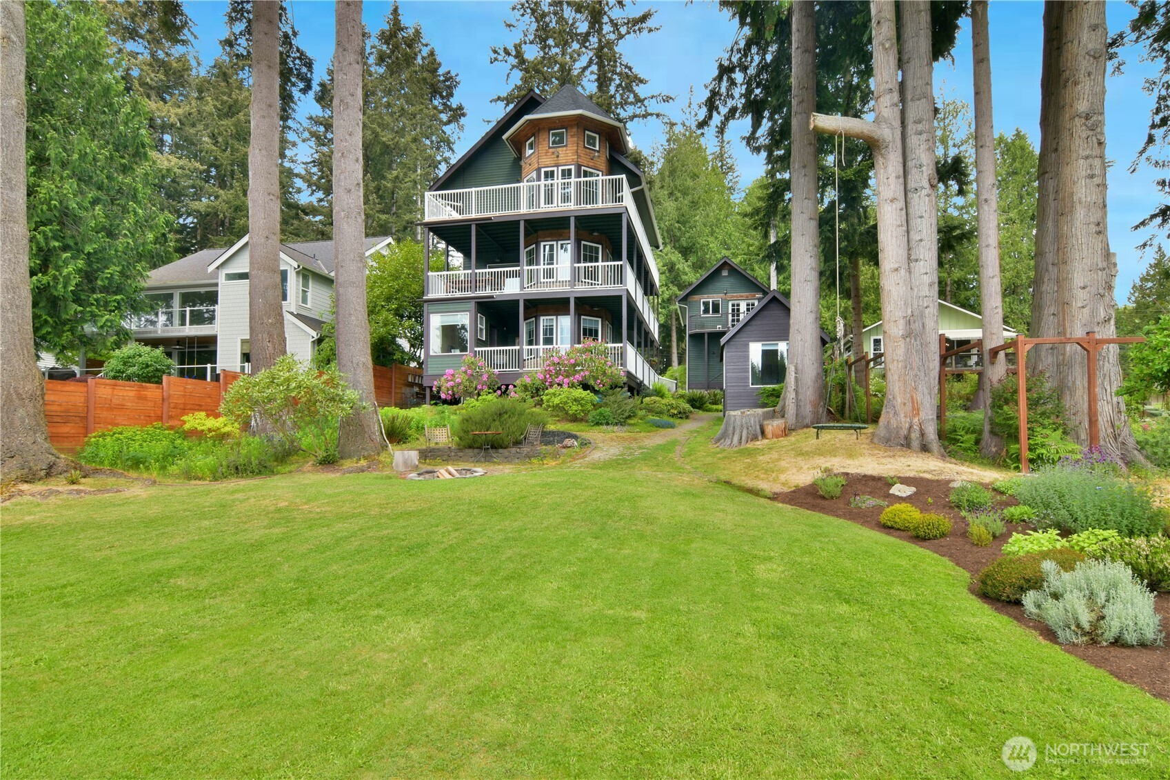 8408 317th Place NW