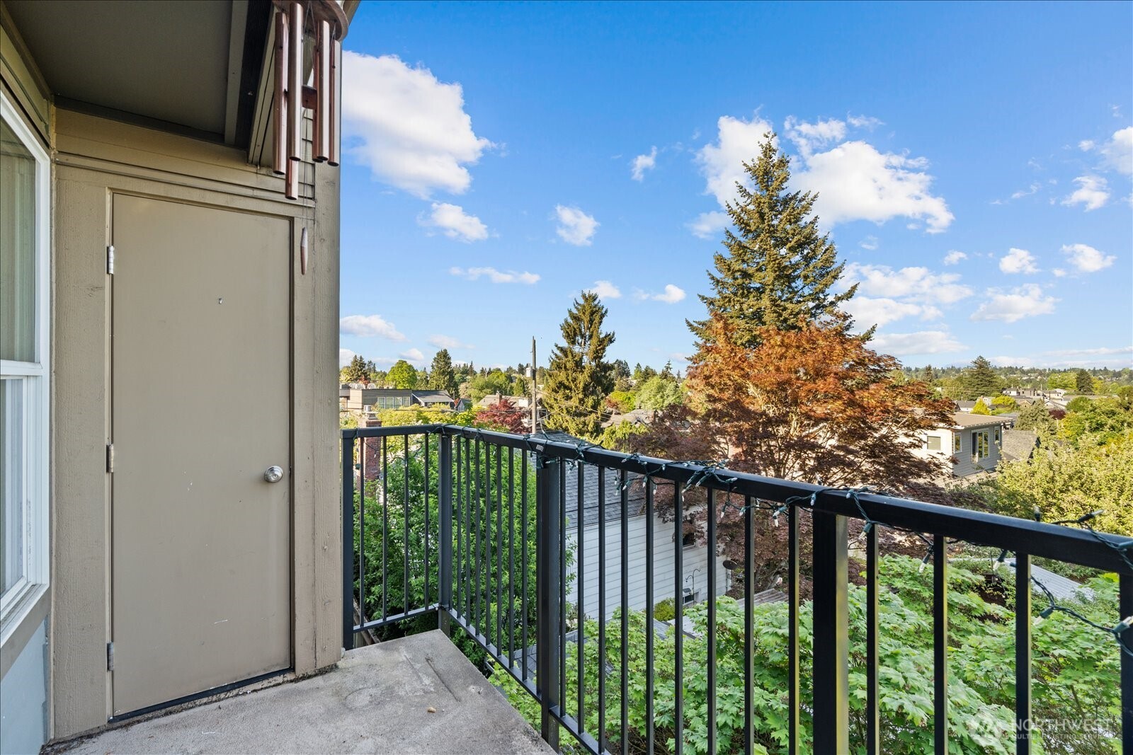 7814 Greenwood Avenue N #205, Seattle, WA 98103-4664, photo 5 of 22