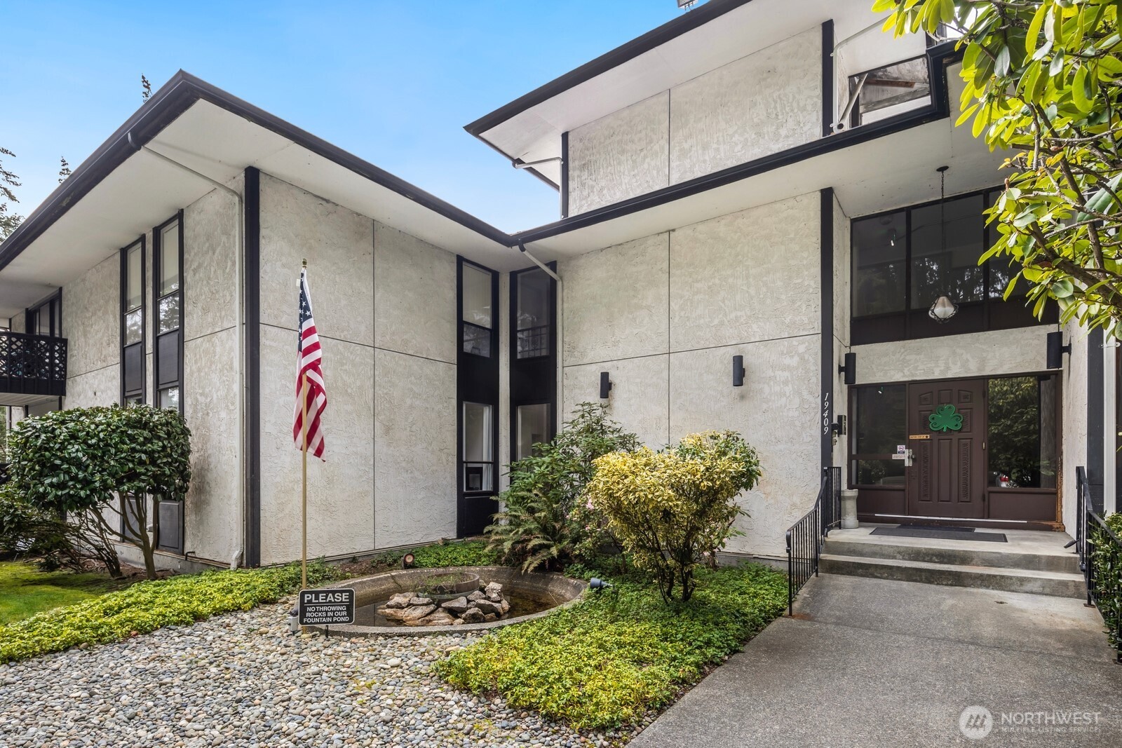 19409 56th Avenue W #202