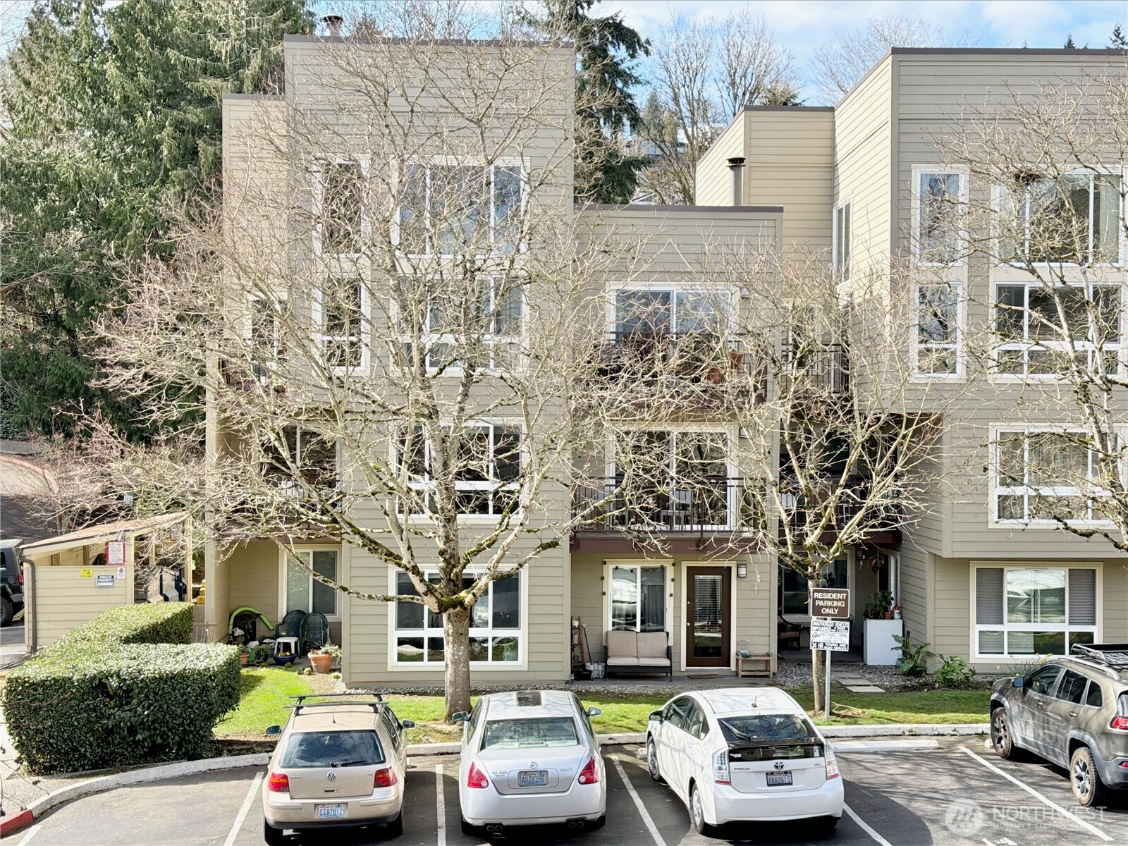 5834 NE 75th Street #B202, Seattle, WA 98115, photo 3 of 36