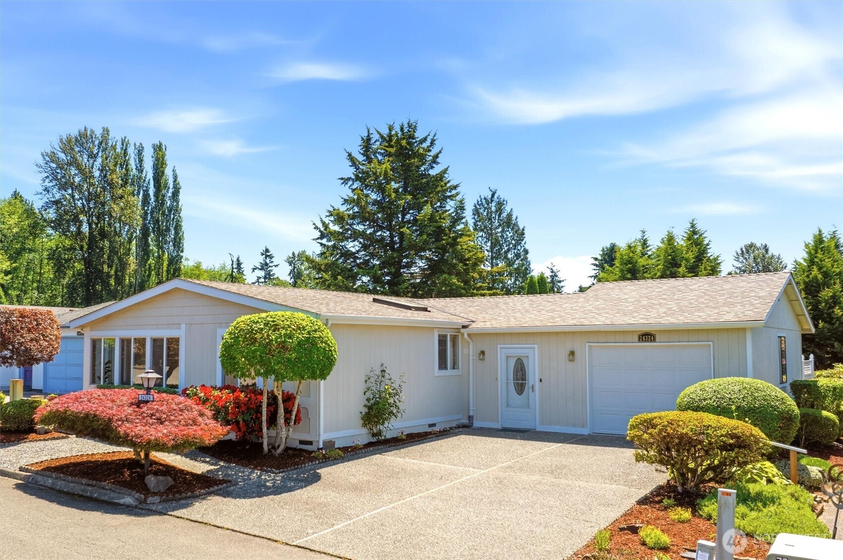 24324 9th Avenue W