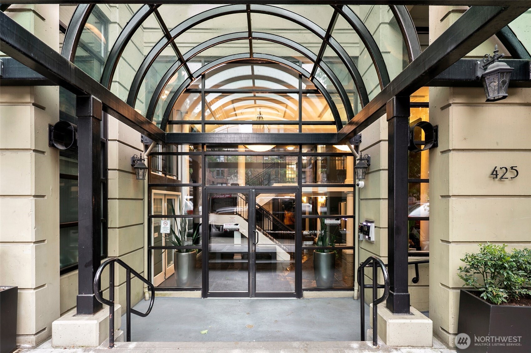 425 Vine Street #421, Seattle, WA 98121, photo 4 of 26