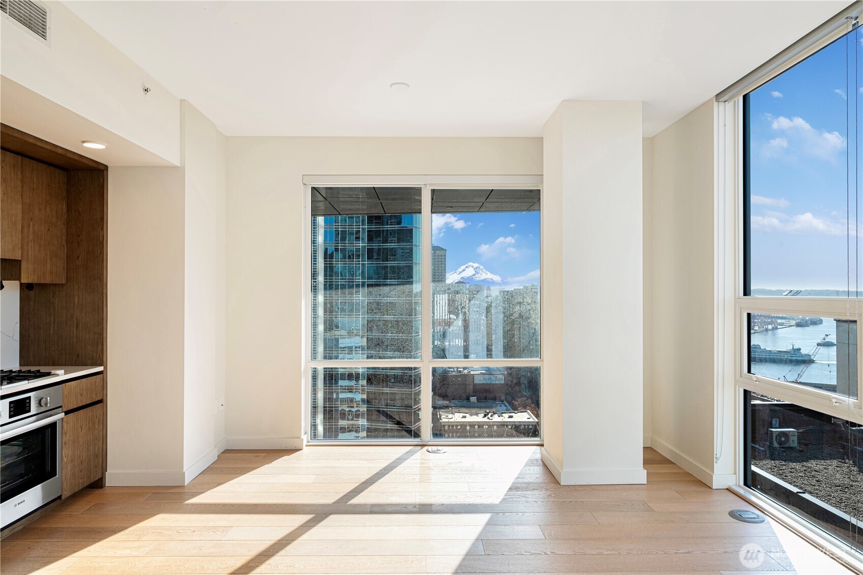 121 Stewart Street #1605, Seattle, WA 98101, photo 3 of 38