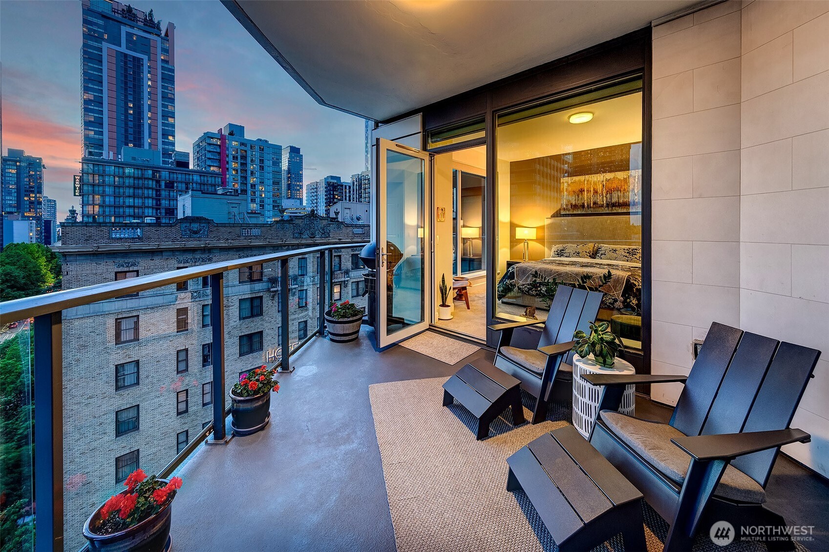 1920 4th Avenue #902