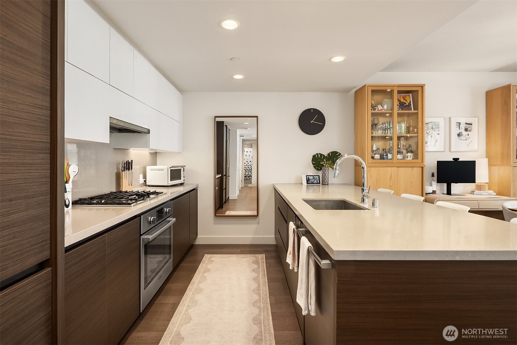 583 Battery Street #702N, Seattle, WA 98121, photo 2 of 40