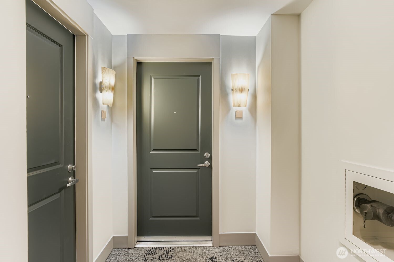2607 Western Avenue #612, Seattle, WA 98121, photo 4 of 28