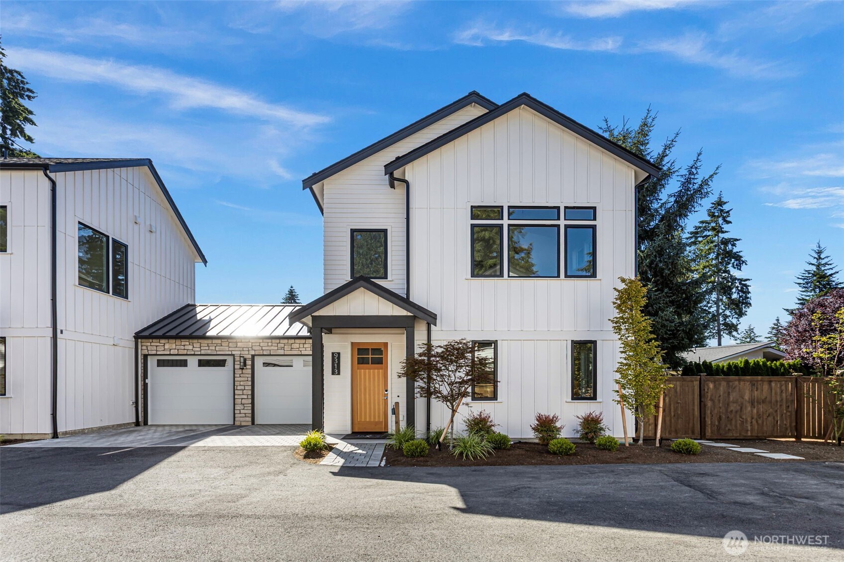 9313 132nd Avenue NE, Kirkland, WA 98033, photo 2 of 2