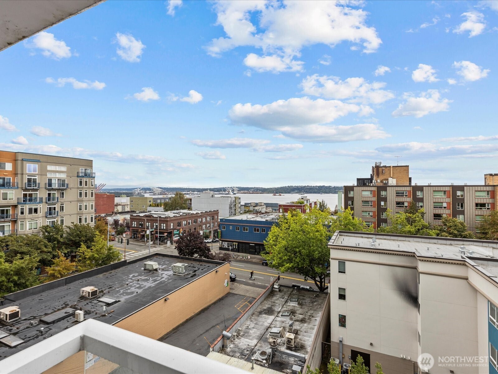 121 Vine Street #601, Seattle, WA 98121, photo 5 of 40