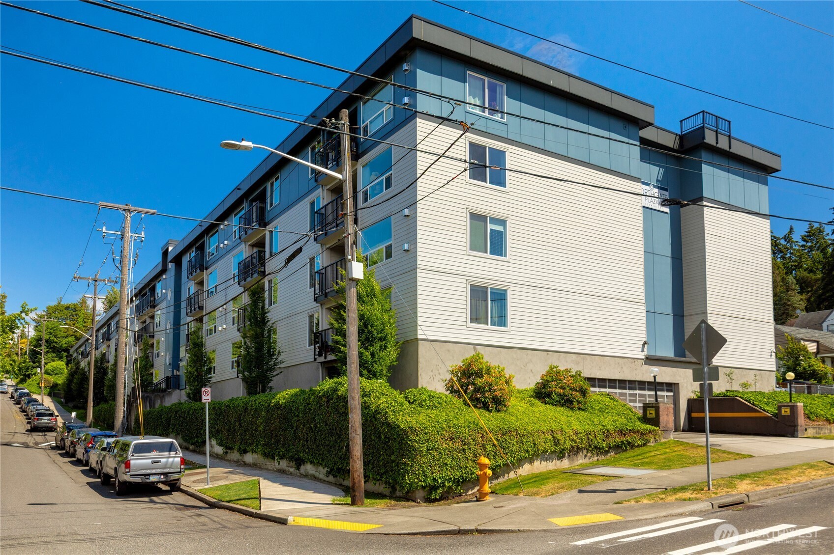 9416 1st Avenue NE #111, Seattle, WA 98115, photo 2 of 38