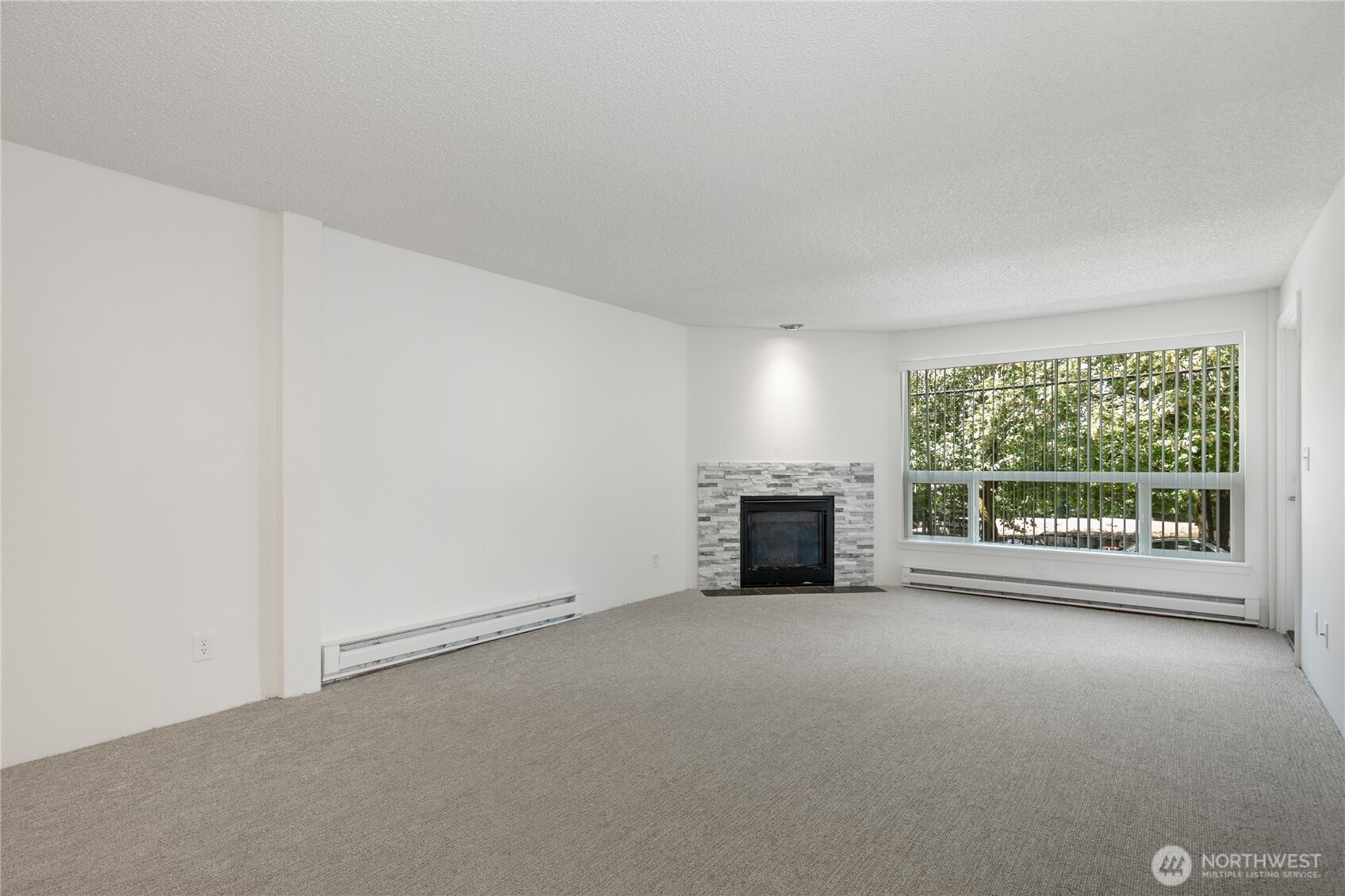 9416 1st Avenue NE #111, Seattle, WA 98115, photo 4 of 38