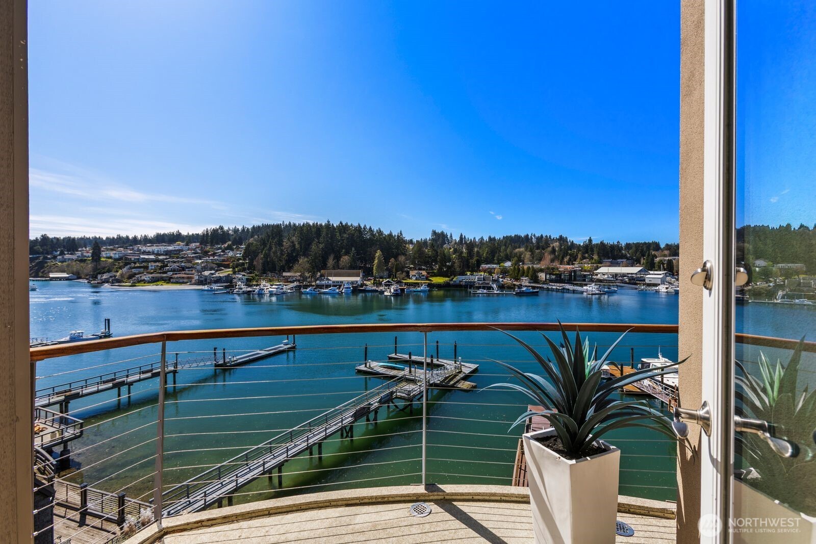 7926 Goodman Drive NW, Gig Harbor, WA 98332, photo 4 of 5