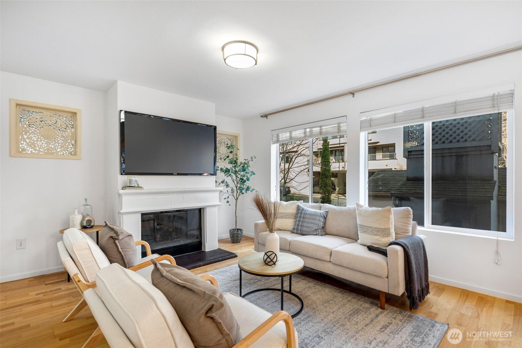 500 Aloha Street #211, Seattle, WA 98109, photo 3 of 40