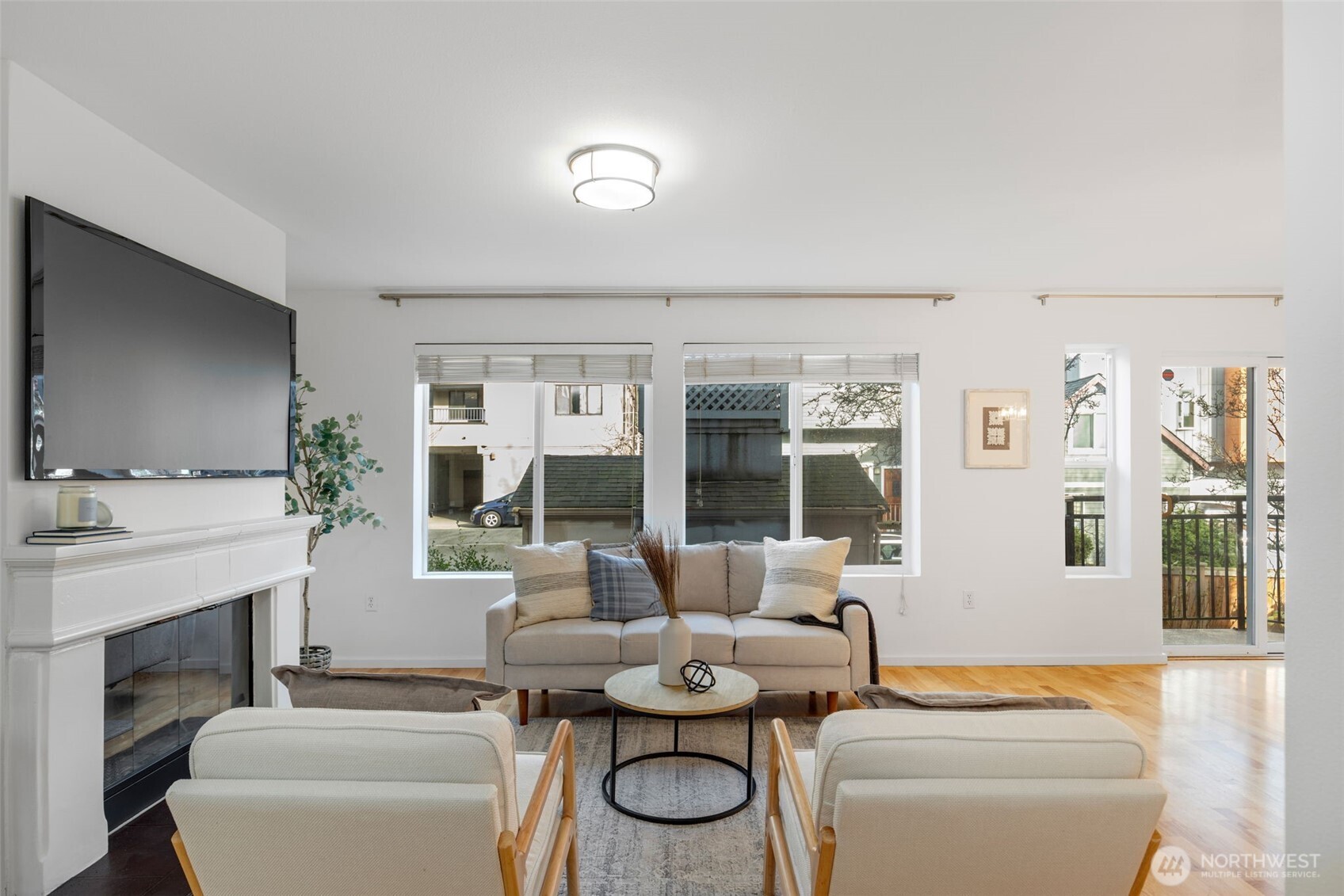 500 Aloha Street #211, Seattle, WA 98109, photo 5 of 40