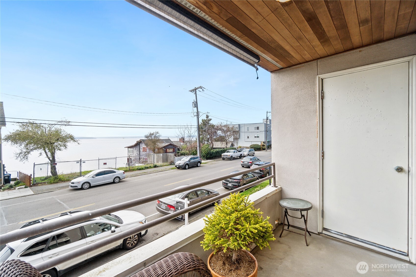 4222 Beach Drive SW #202, Seattle, WA 98116, photo 3 of 31