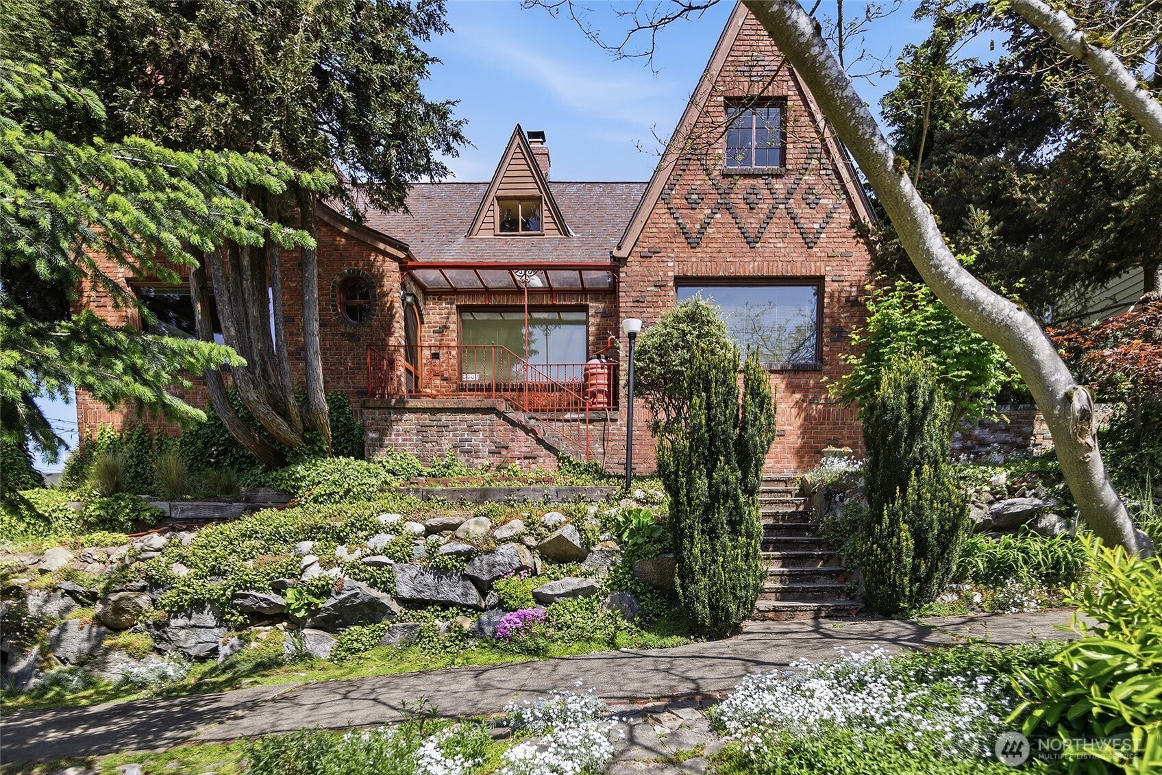 3002 NE 57th Street