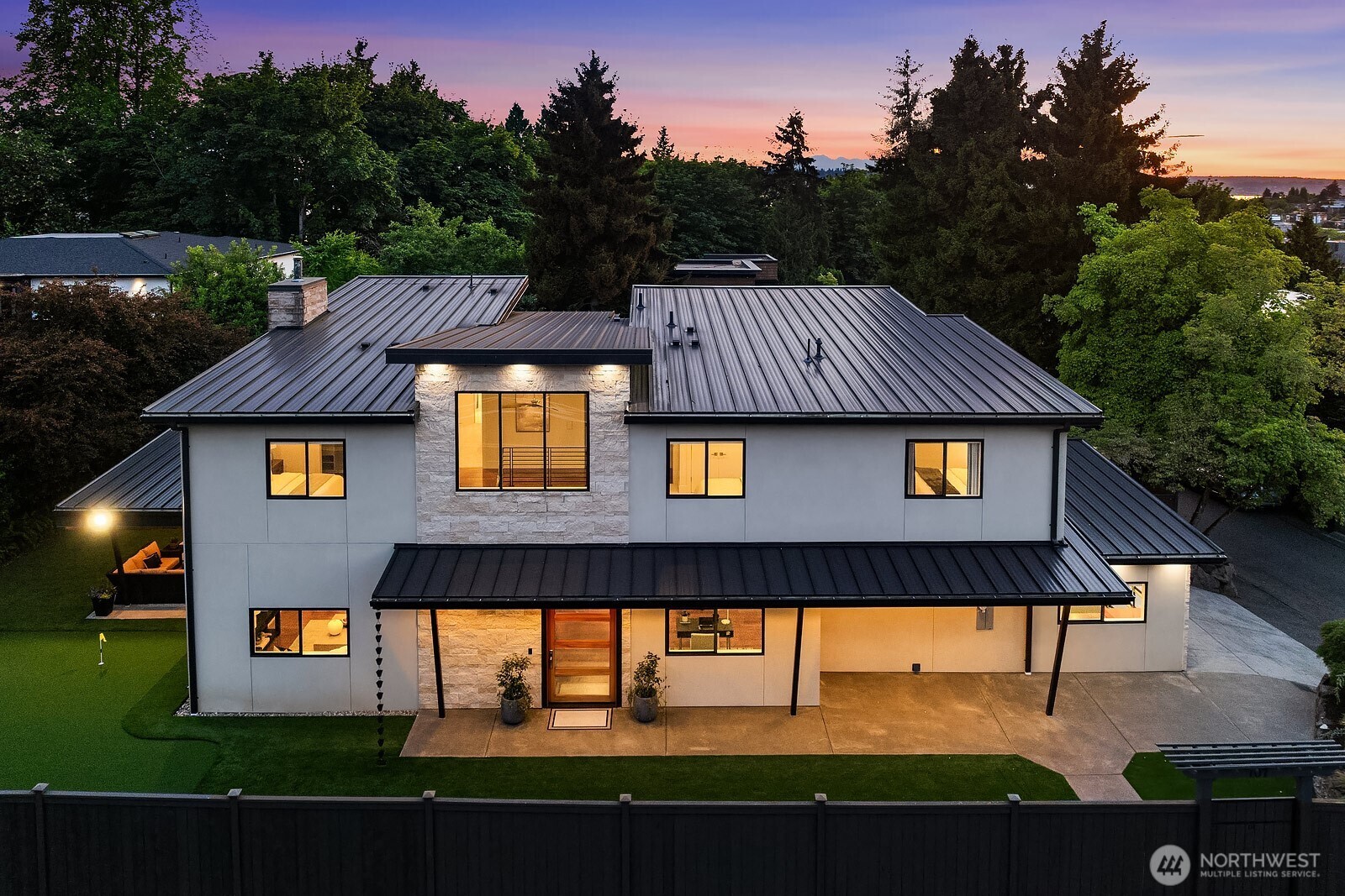 107 6th Street S, Kirkland, WA 98033, photo 2 of 2