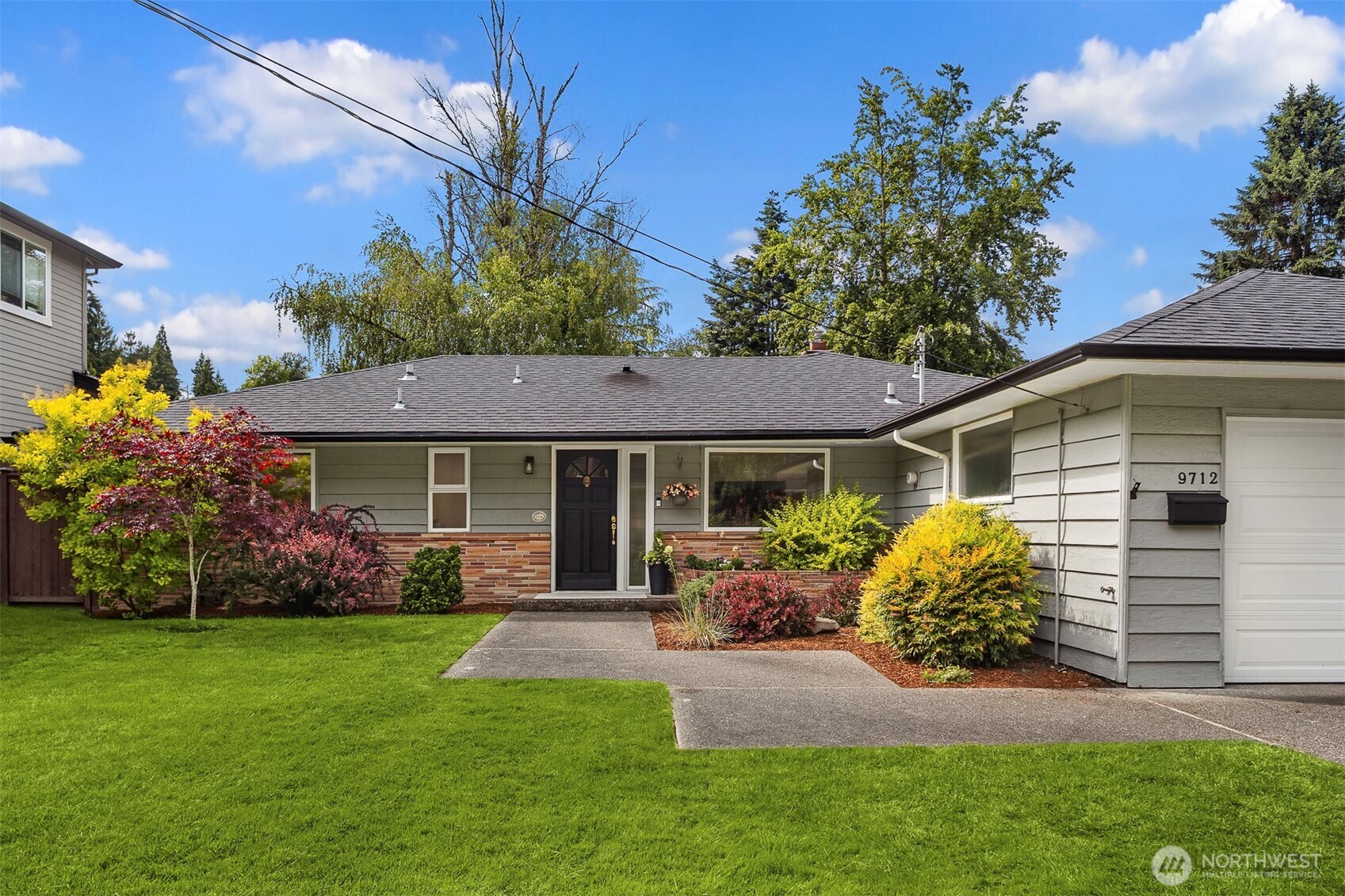 9712 SE 41st