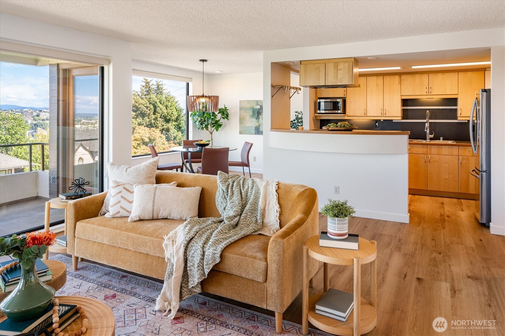 1605 5th Avenue N #302, Seattle, WA 98109, photo 5 of 29