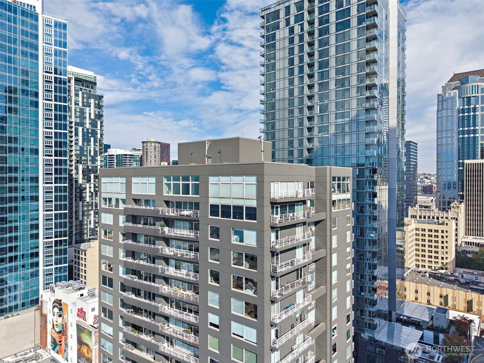 1415 2nd Avenue #1404