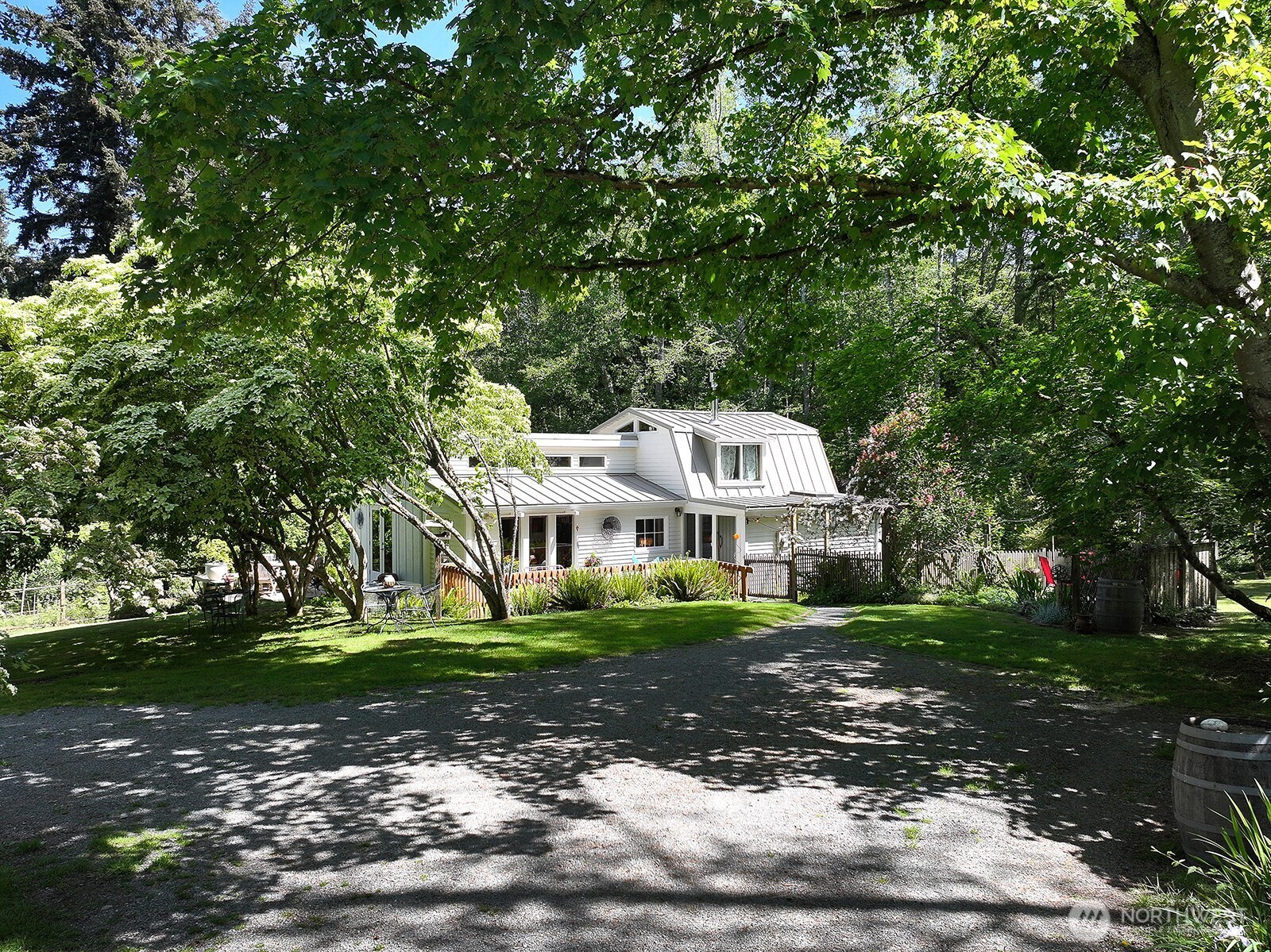 333 Whitewebs Lane