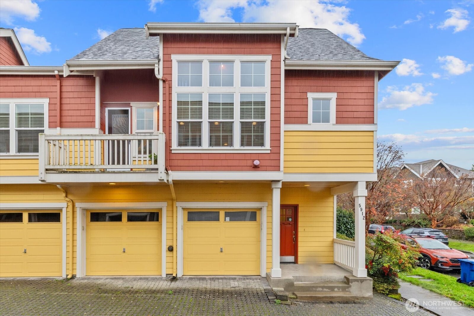 5912 31st Avenue SW, Seattle, WA 98126-2910, photo 2 of 25