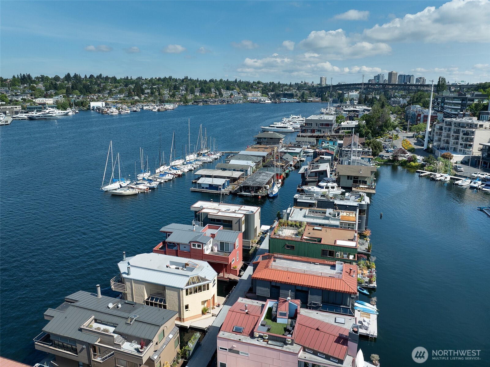 10 E Roanoke Street #8, Seattle, WA 98102, photo 3 of 34
