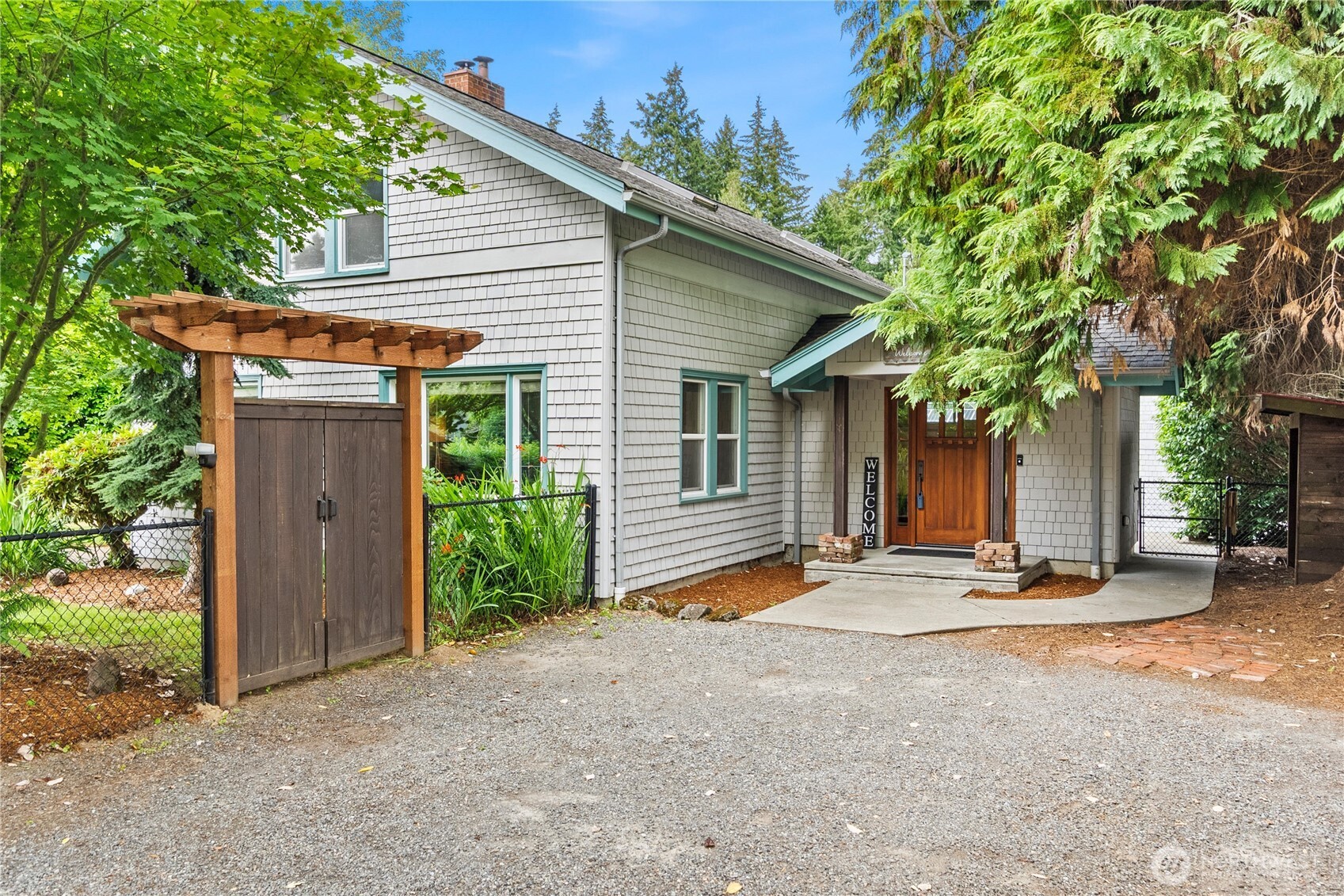 1406 Eskridge Boulevard SE, Olympia, WA 98501, photo 2 of 2