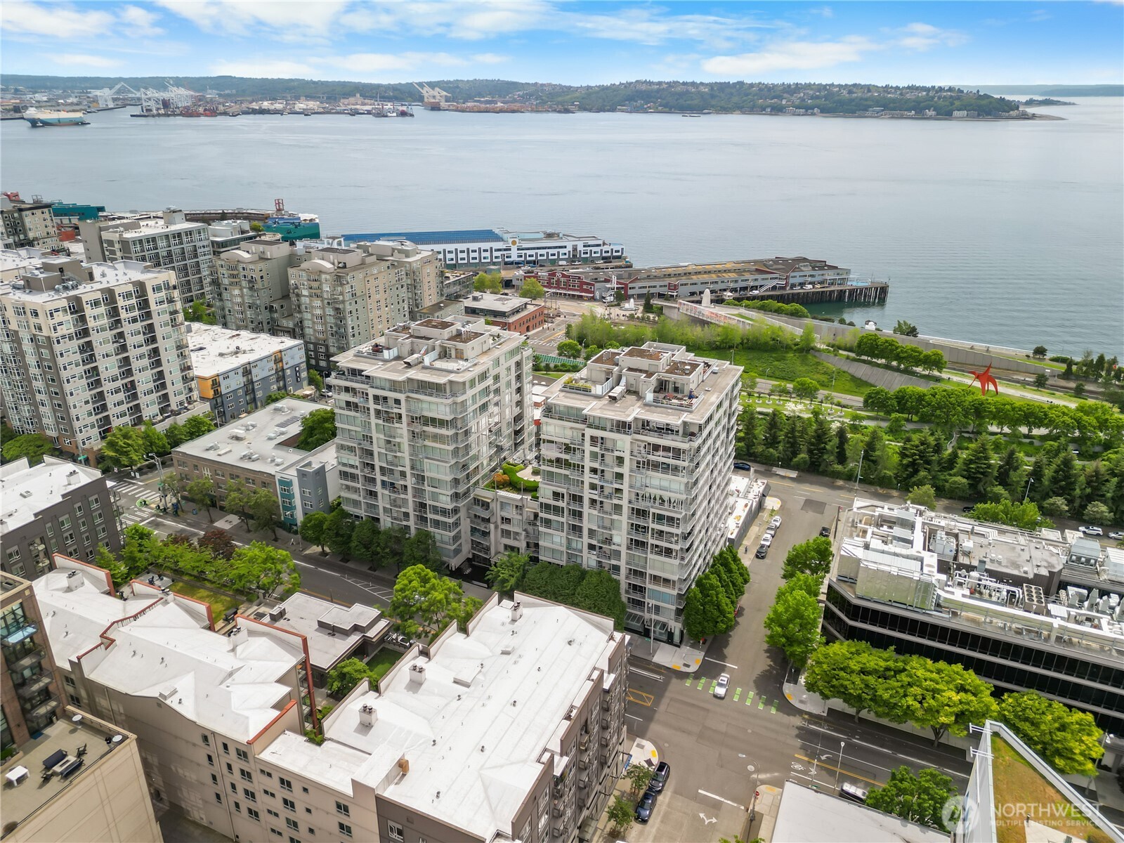 2929 1st Avenue #218, Seattle, WA 98121, photo 2 of 30