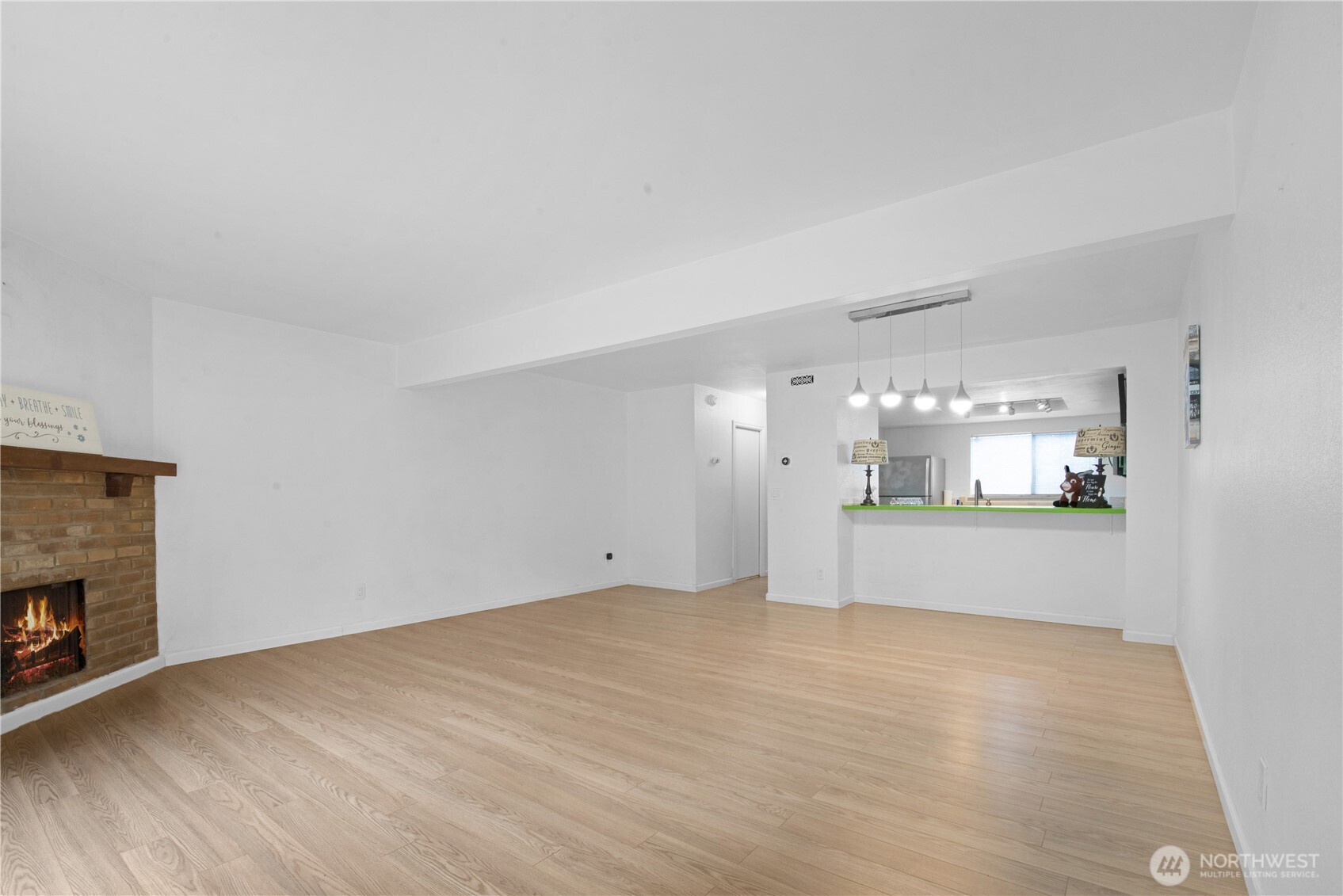 317 SW 112th Street #303, Seattle, WA 98146, photo 5 of 18
