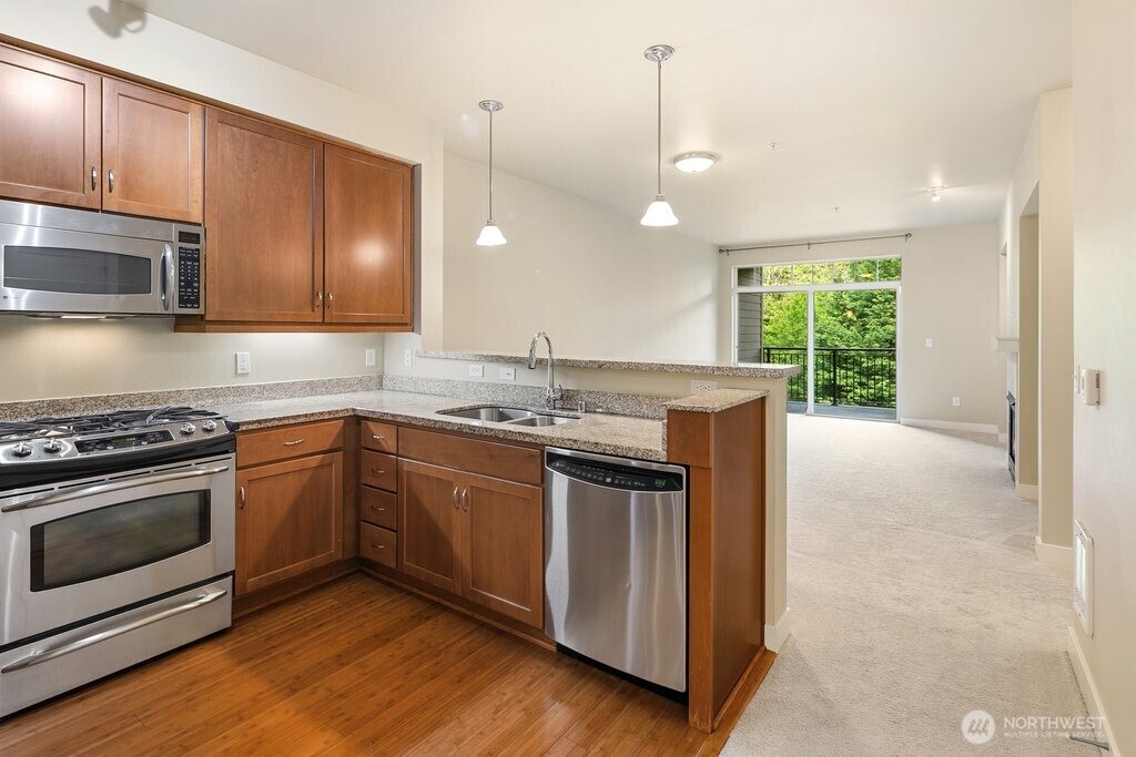15730 116th Avenue NE #305
