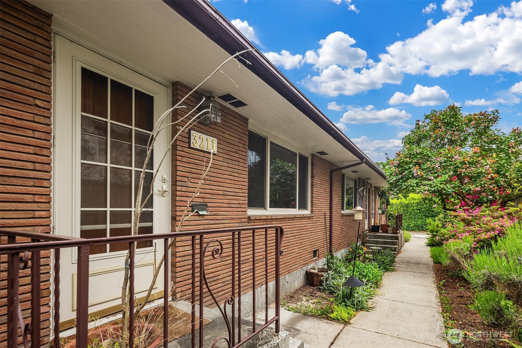 3207 NW 64th Street