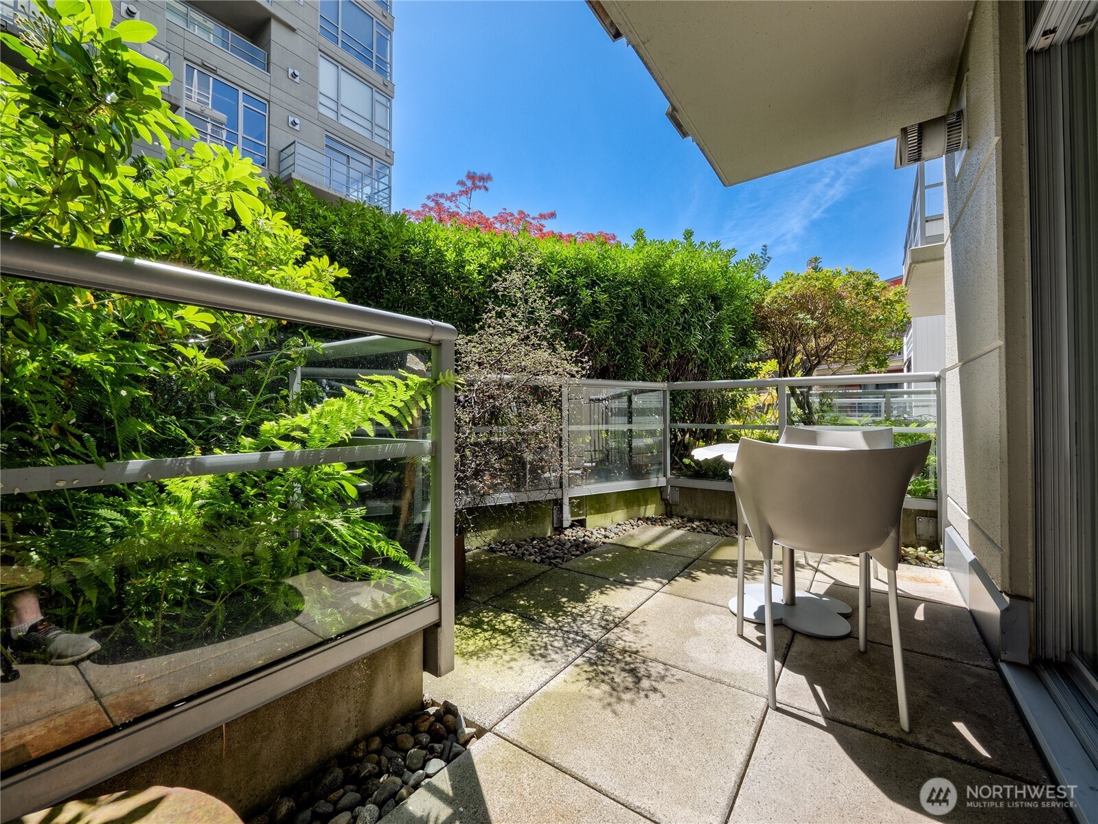 2929 1St Avenue #207, Seattle, WA 98121, photo 3 of 40