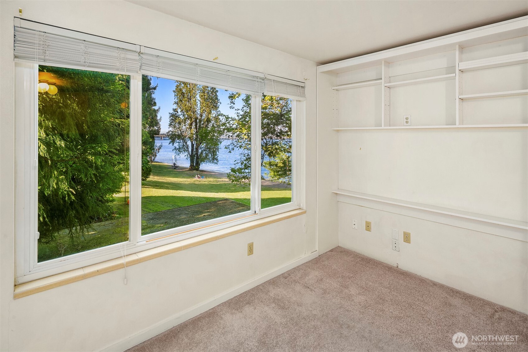 1810 43rd Avenue E #201, Seattle, WA 98112, photo 4 of 15