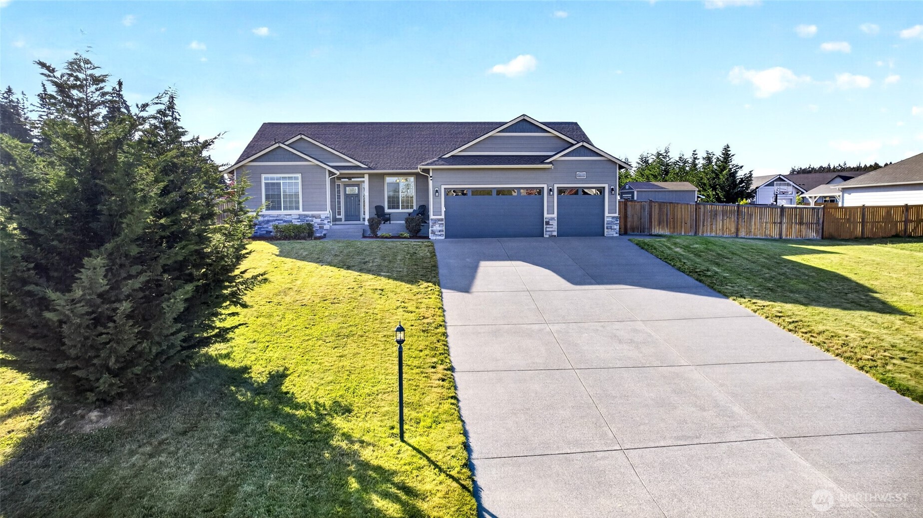 12111 Maxvale Hill Court SE
