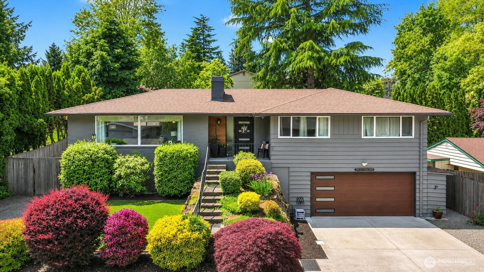 829 Maplewood Avenue, Kent, WA 98030, photo 2 of 2