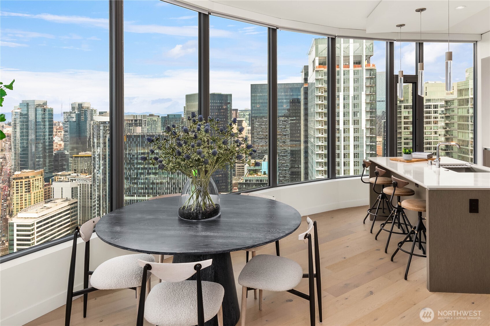 2510 6th Avenue #3602, Seattle, WA 98121, photo 5 of 40