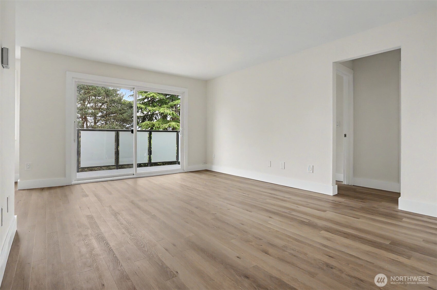 3711 26th Place W #306, Seattle, WA 98199, photo 5 of 29
