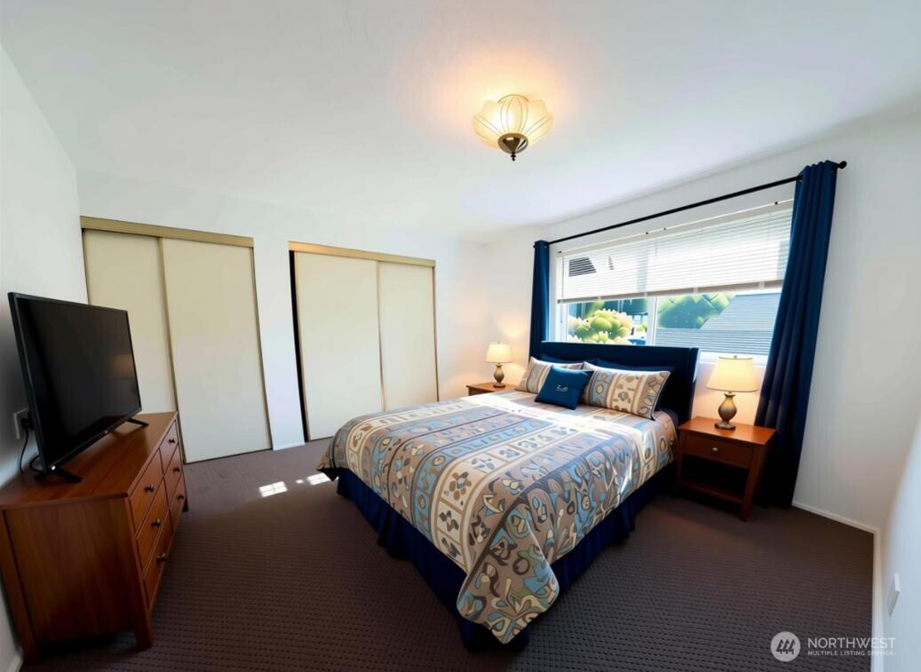 10110 Greenwood Avenue N #306, Seattle, WA 98133, photo 5 of 9
