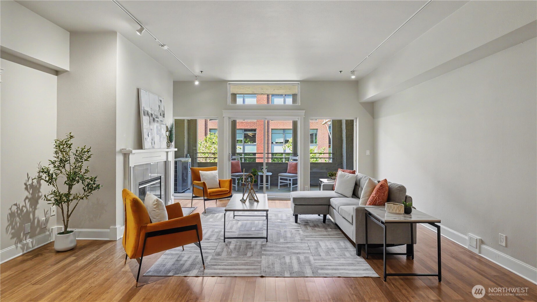 526 1st Avenue S #314, Seattle, WA 98104, photo 3 of 19