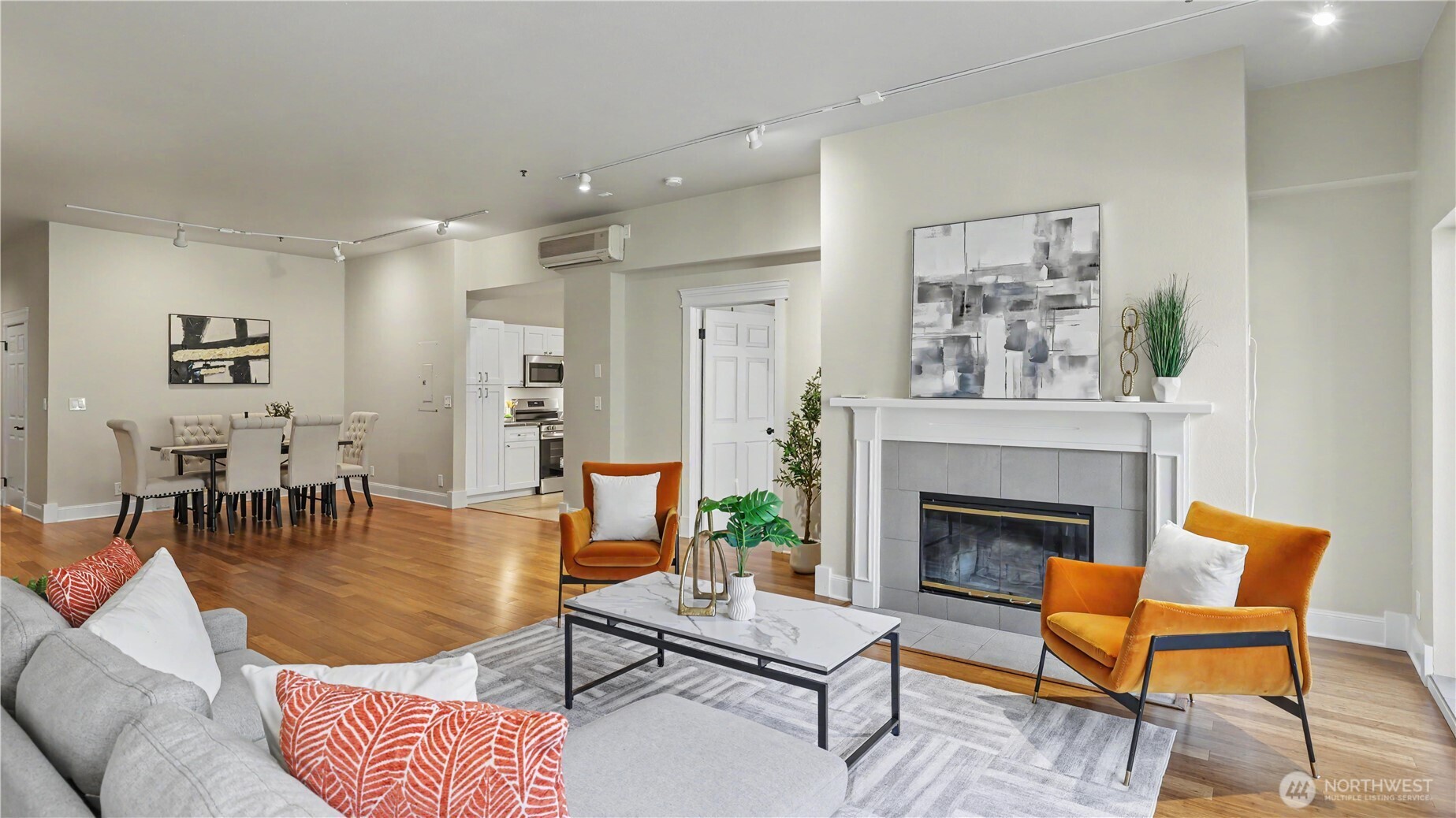 526 1st Avenue S #314, Seattle, WA 98104, photo 4 of 19