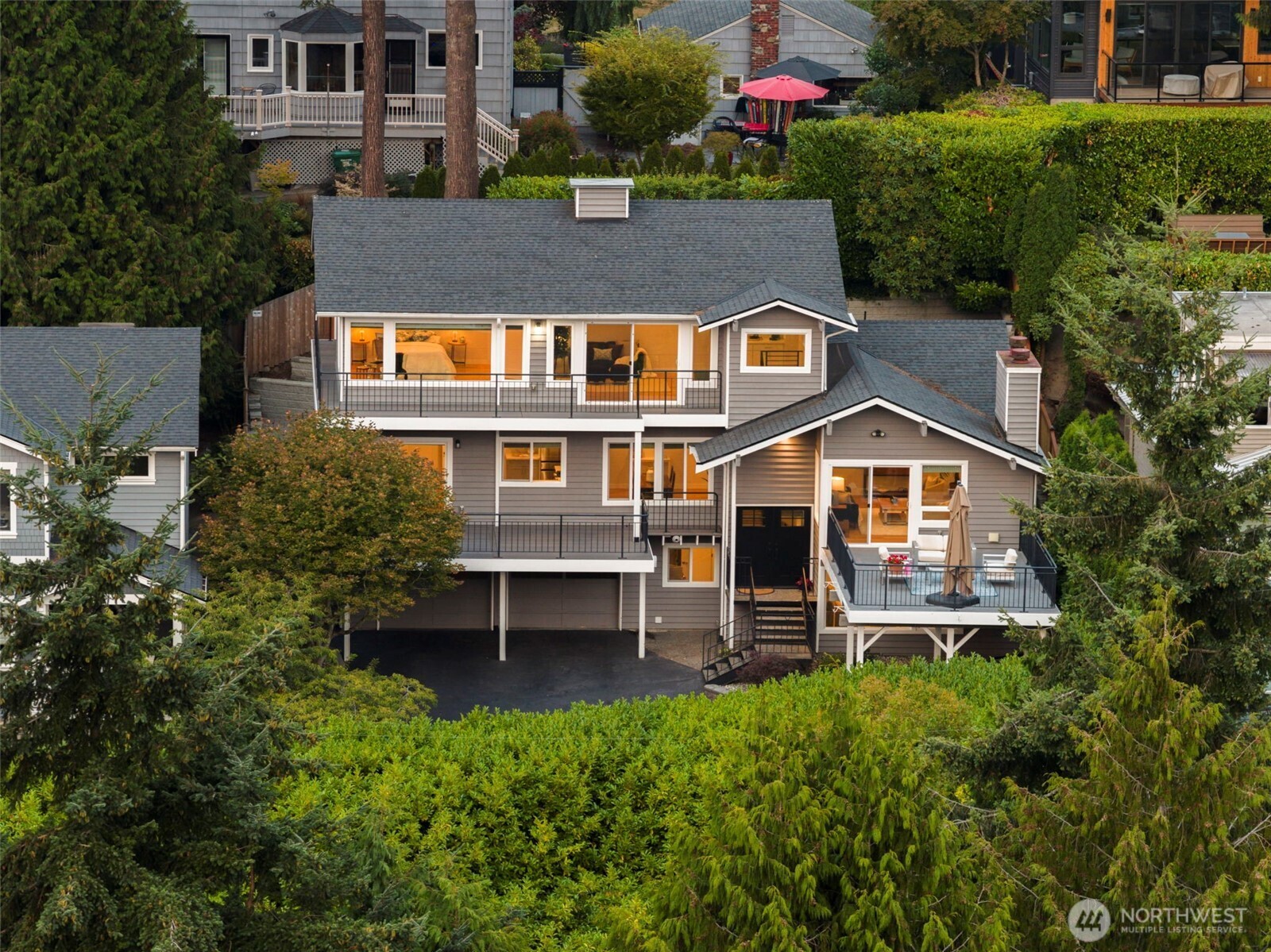 9226 25th Avenue NW, Seattle, WA 98117, photo 2 of 2