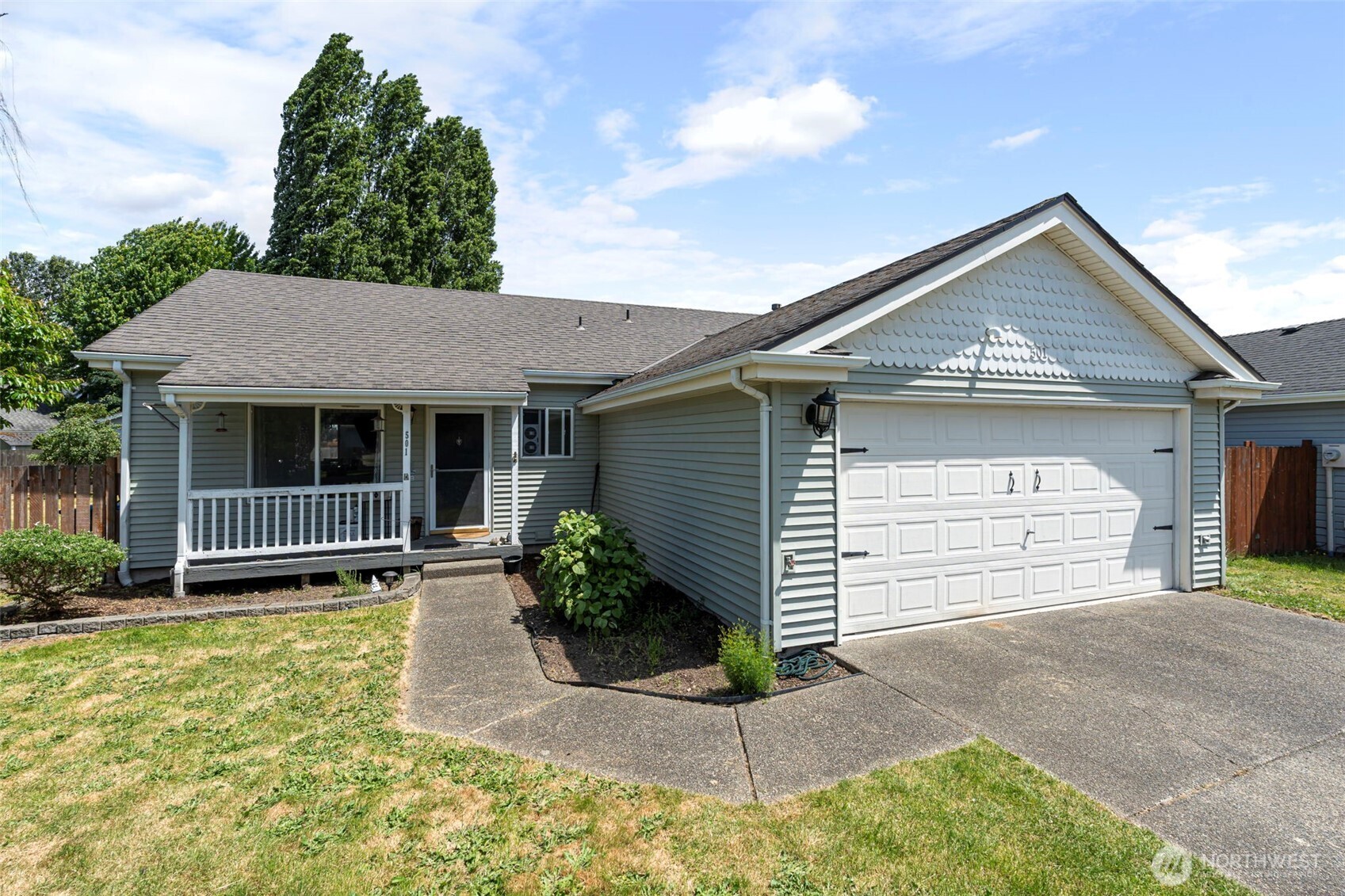 501 Belfair Court SW
