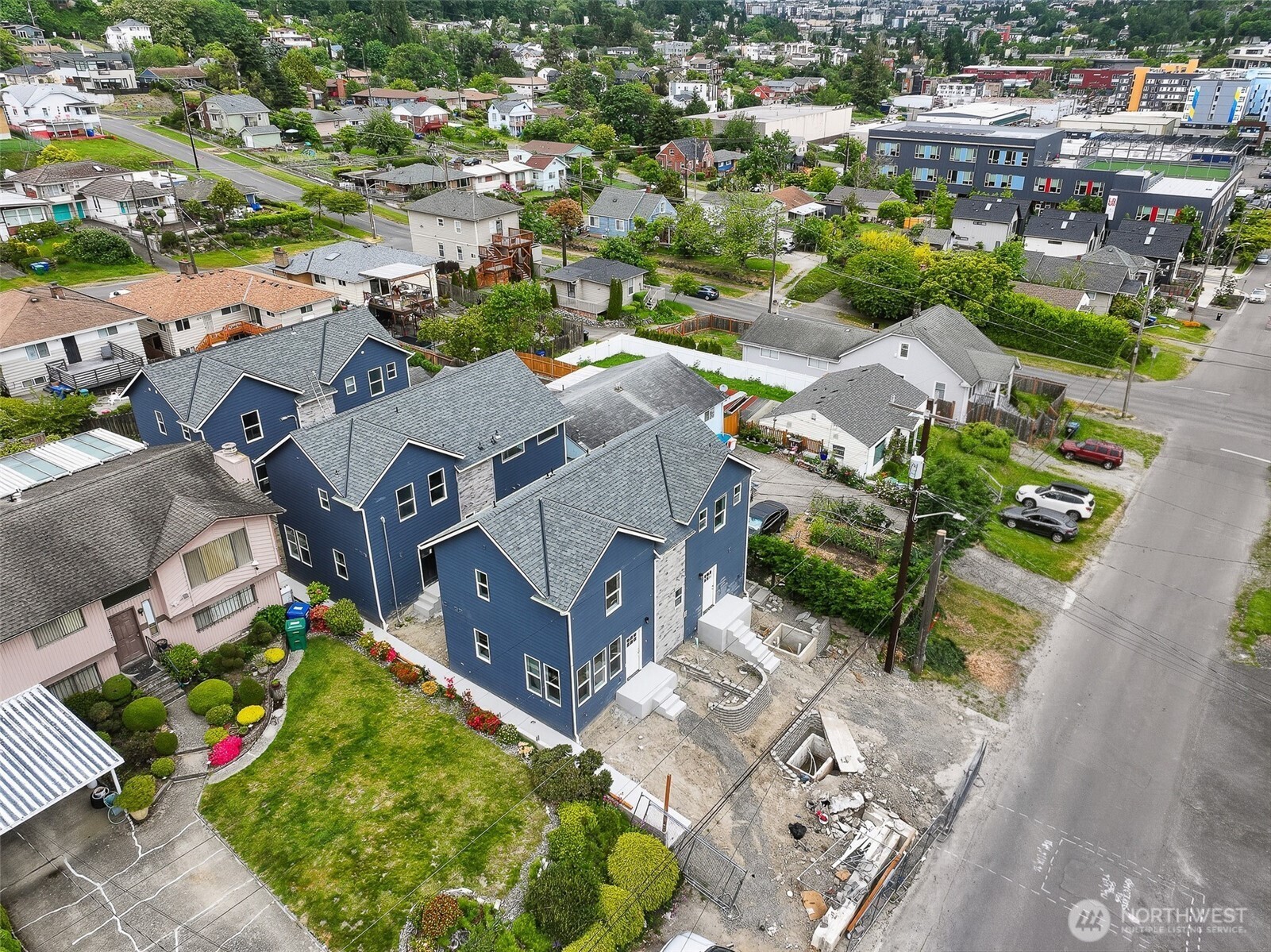 2317 22nd Avenue S, Seattle, WA 98144, photo 2 of 2